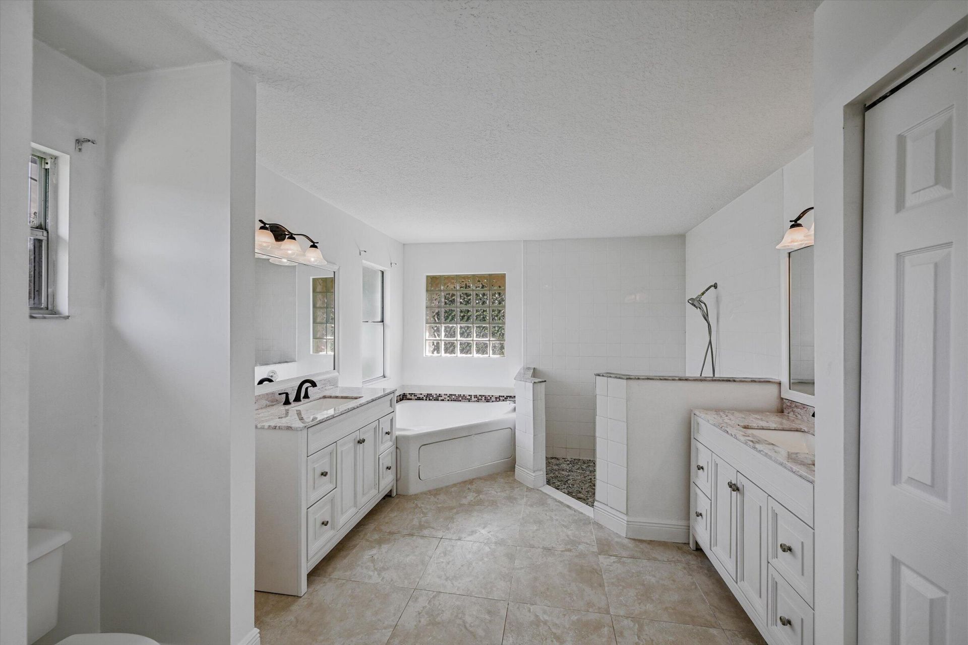 8671 155th Place N, Palm Beach Gardens, FL 33418 Photo