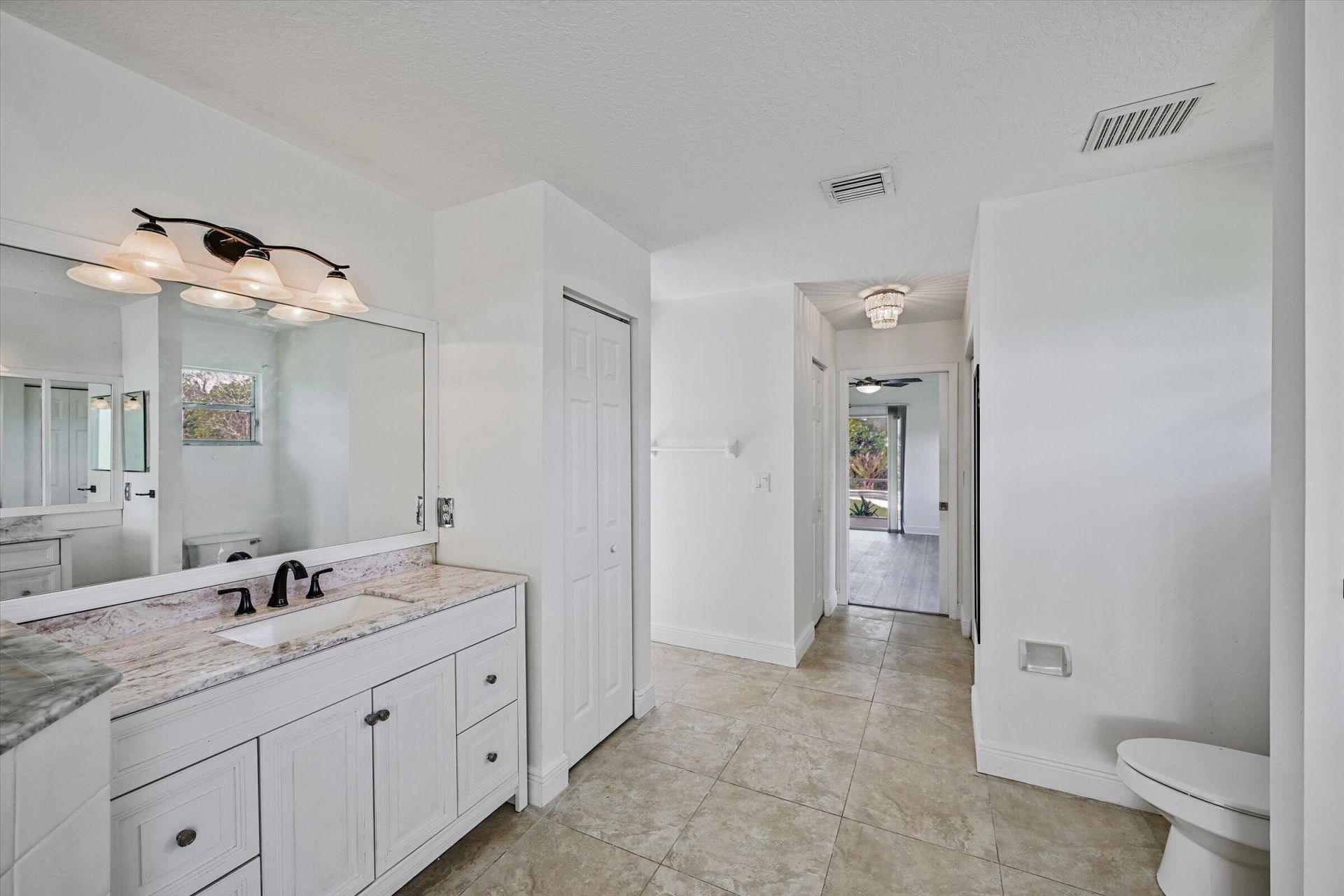 8671 155th Place N, Palm Beach Gardens, FL 33418 Photo