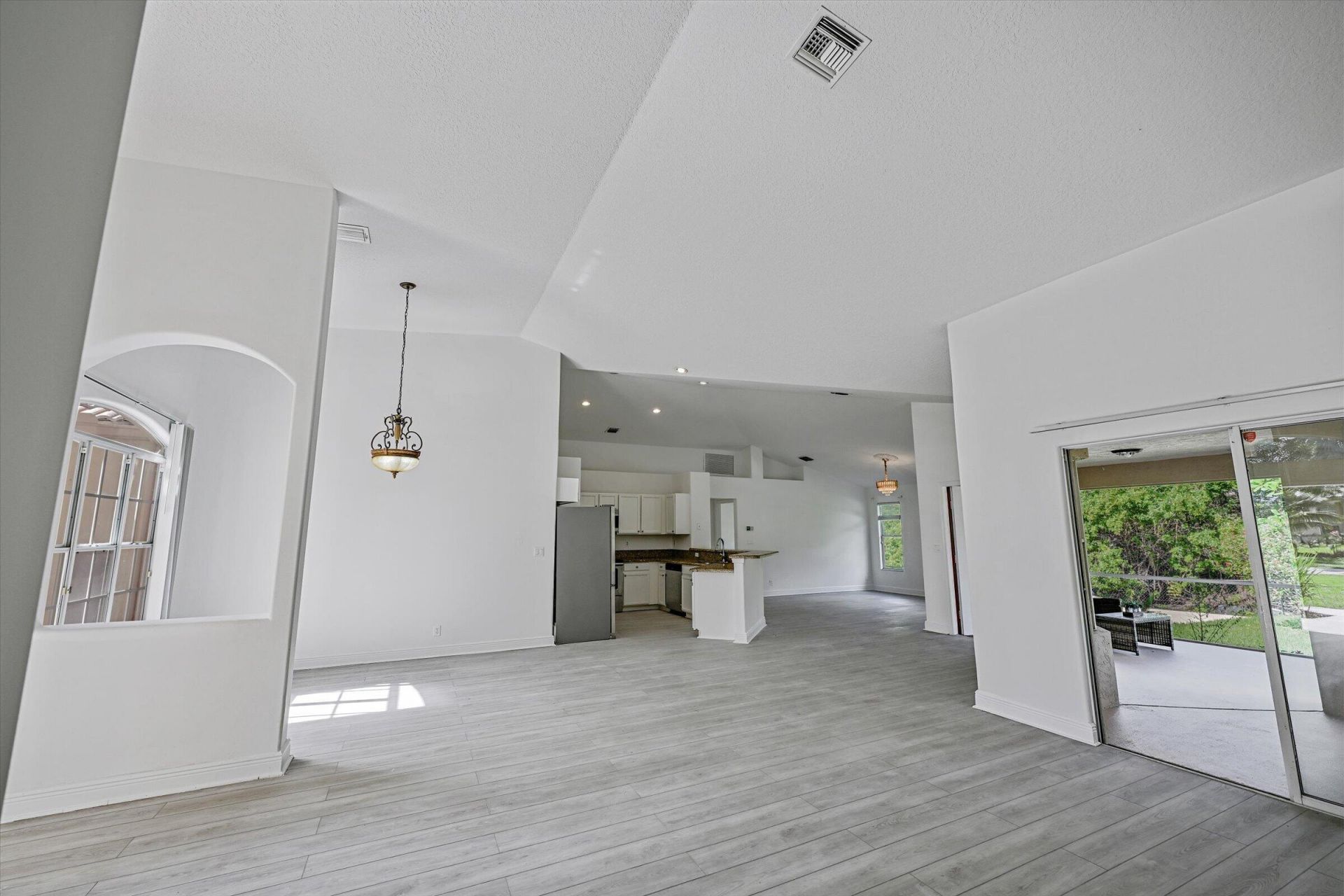 8671 155th Place N, Palm Beach Gardens, FL 33418 Photo