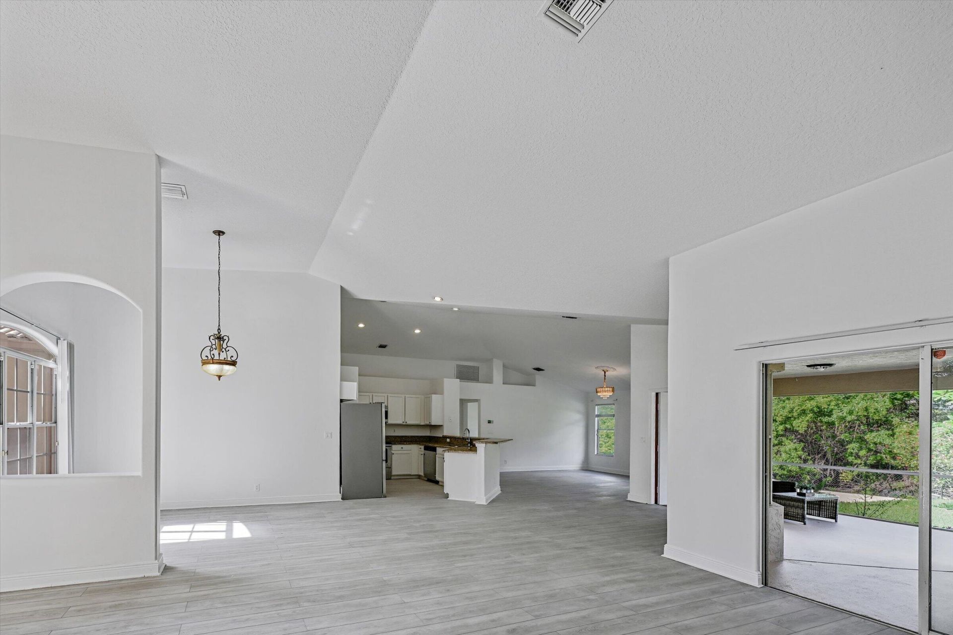 8671 155th Place N, Palm Beach Gardens, FL 33418 Photo