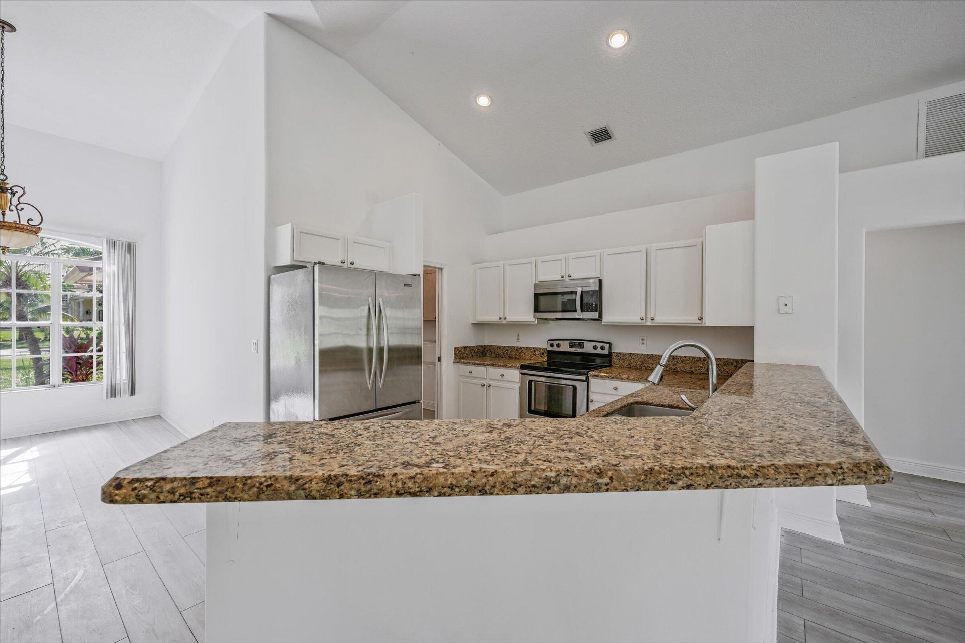 8671 155th Place N, Palm Beach Gardens, FL 33418 Photo