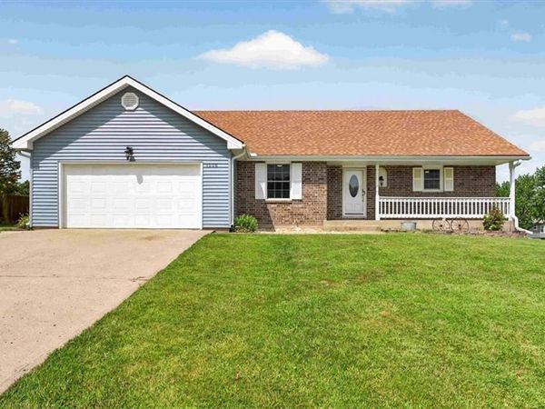 1006 N King Avenue, Harrisonville, MO 64701