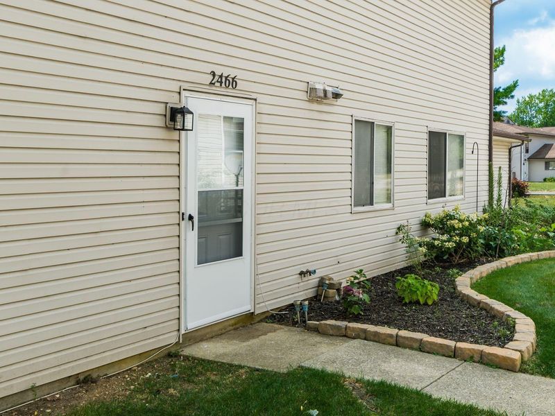 2466 Natchez Drive , Unit D, Columbus, OH 43209 Photo 3