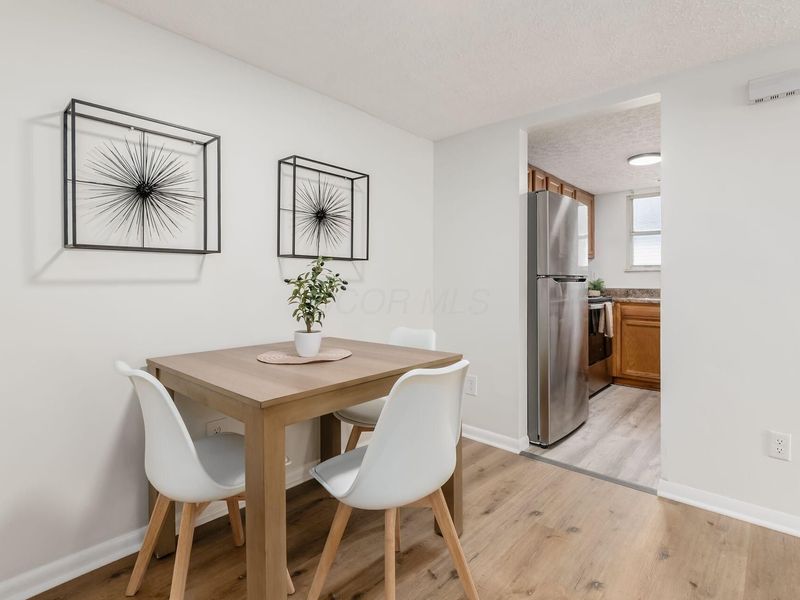 2466 Natchez Drive , Unit D, Columbus, OH 43209 Photo 8