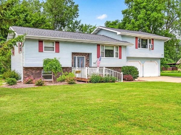 N1415 GREENWOOD ROAD, Greenville, WI 54942