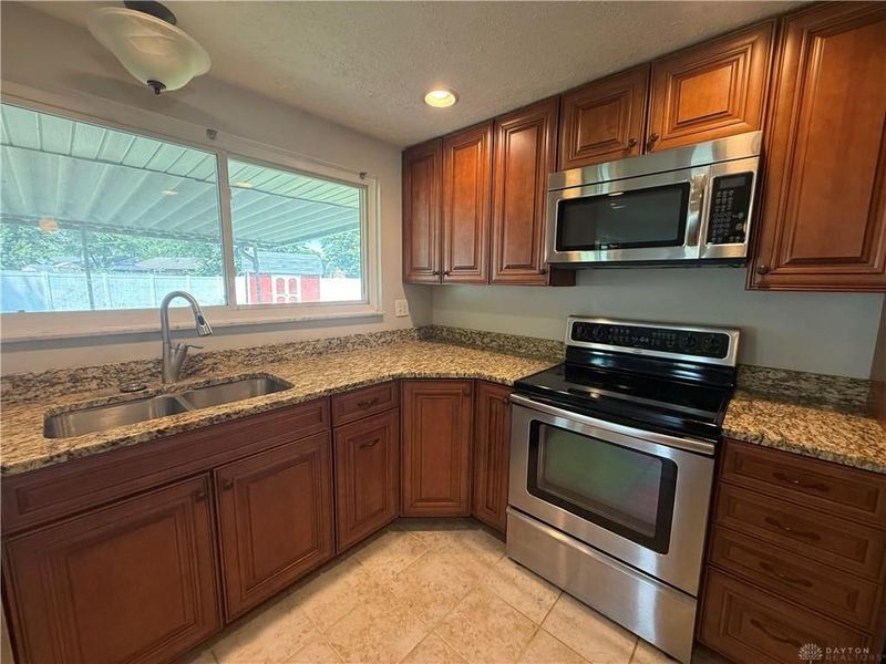 7120 Bothwell Place, Huber Heights, OH 45424 Photo 12