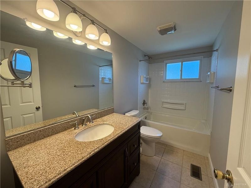 7120 Bothwell Place, Huber Heights, OH 45424 Photo 27