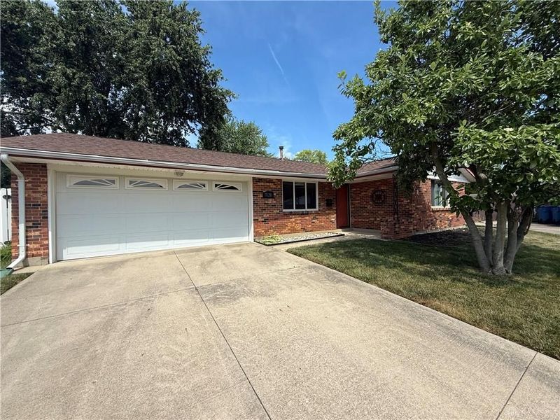 7120 Bothwell Place, Huber Heights, OH 45424 Photo 4