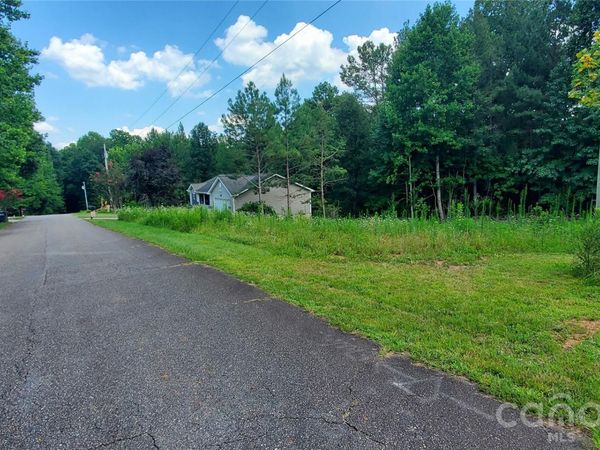 126 River Bank Road , Statesville, NC 28625
