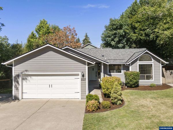 2057 Linwood St NW, Salem, OR 97304