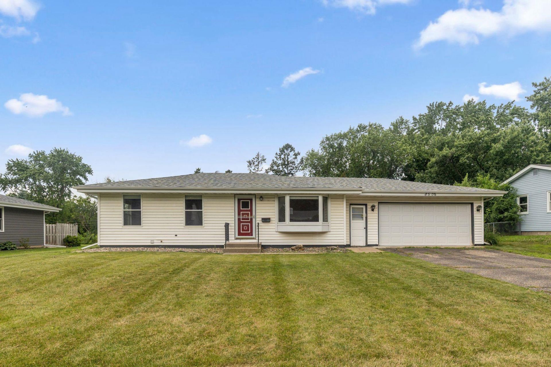 8508 Rich Avenue S, Bloomington, MN 55437