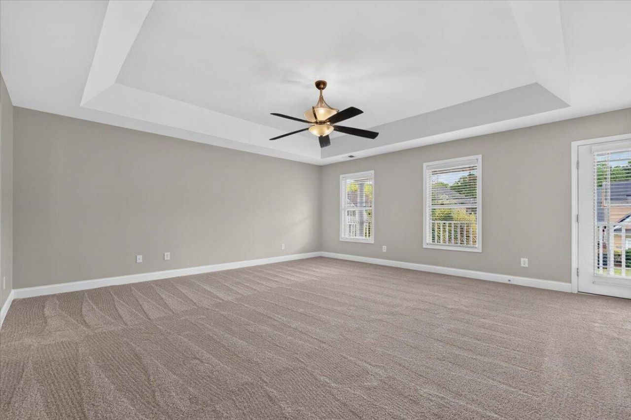 5402 Clairmont Lane Photo 23