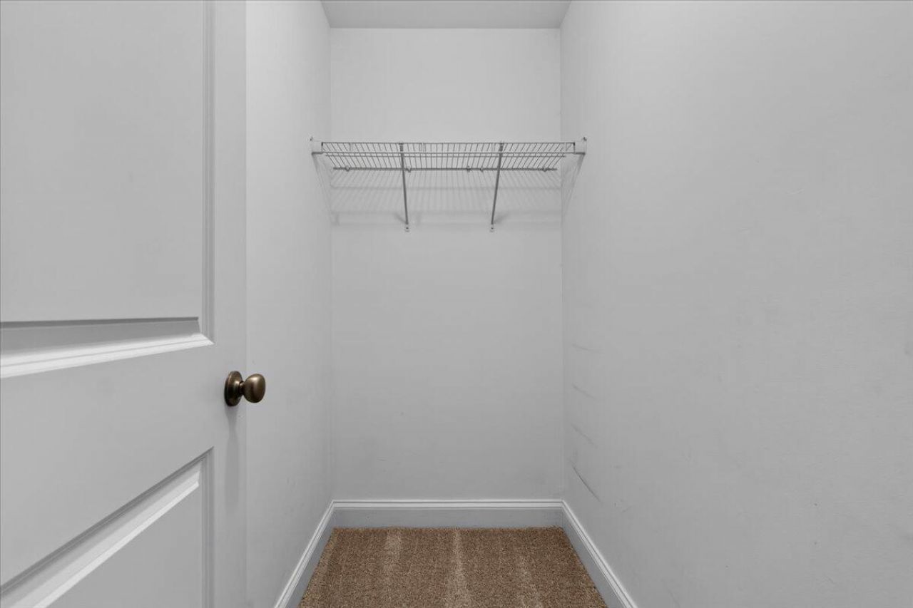 5402 Clairmont Lane Photo 36