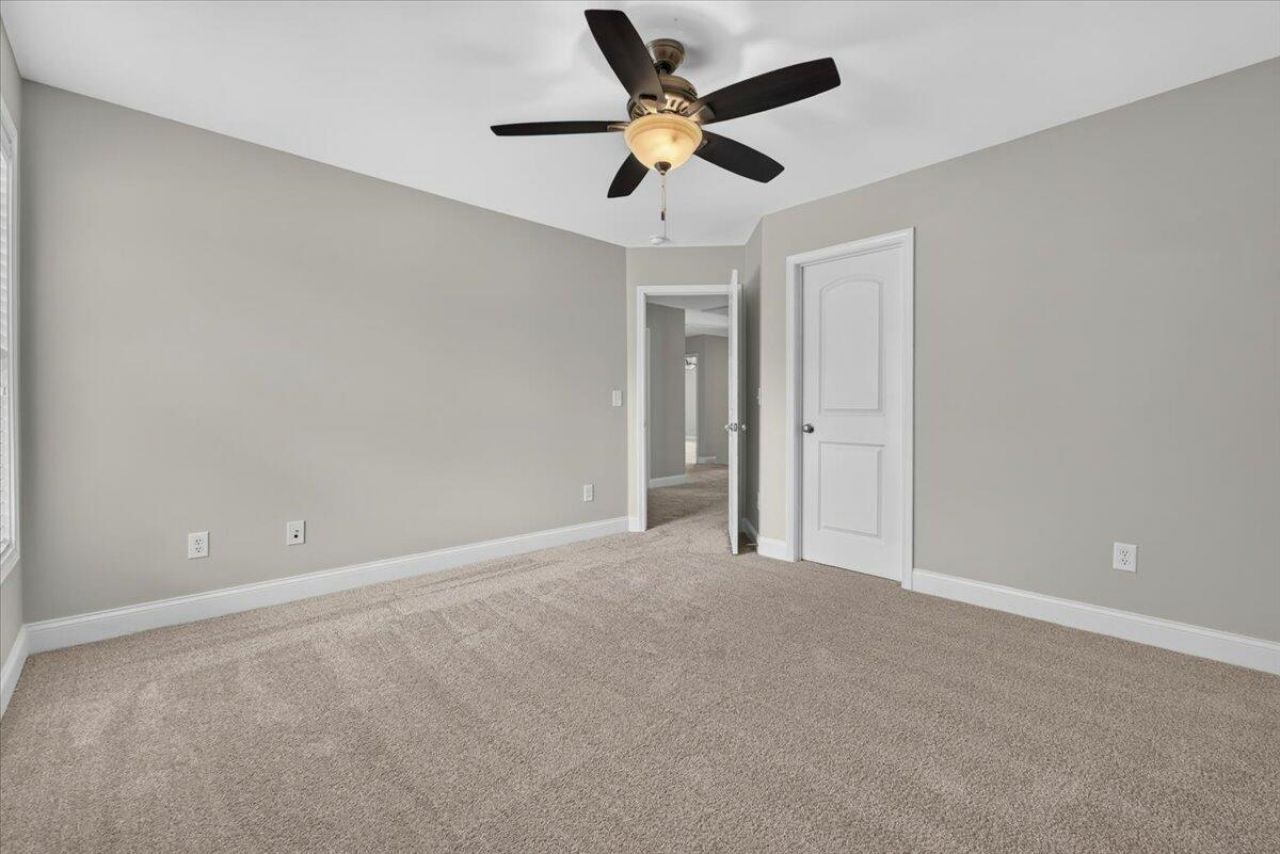5402 Clairmont Lane Photo 39