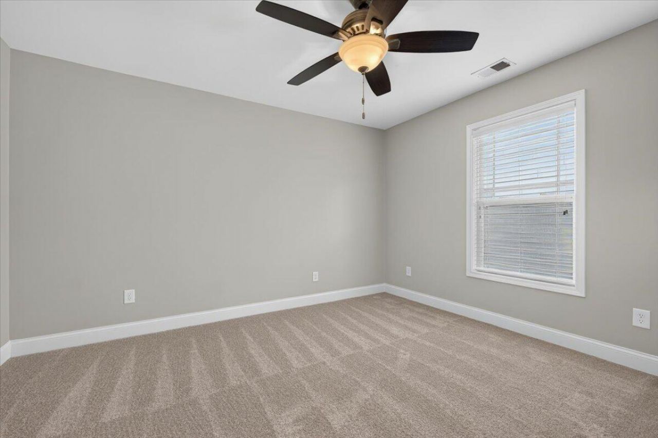 5402 Clairmont Lane Photo 40