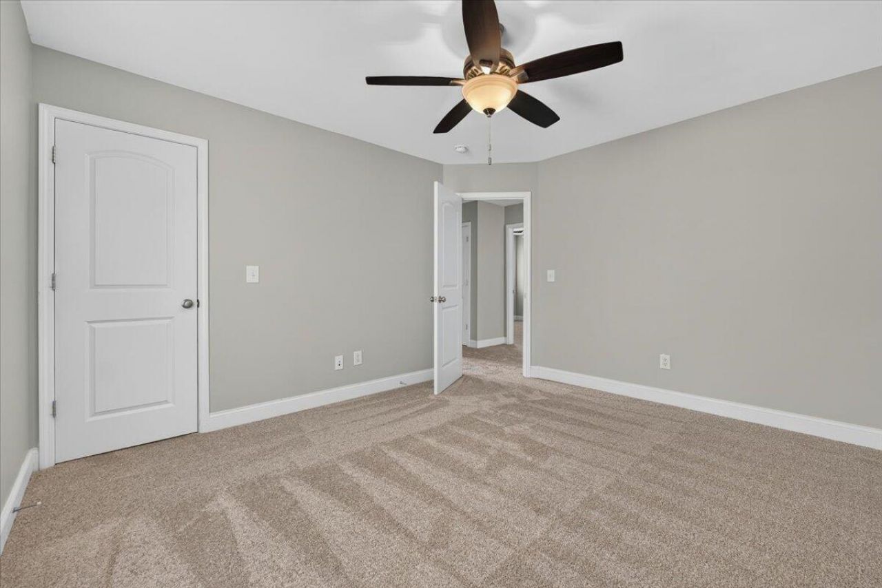 5402 Clairmont Lane Photo 41