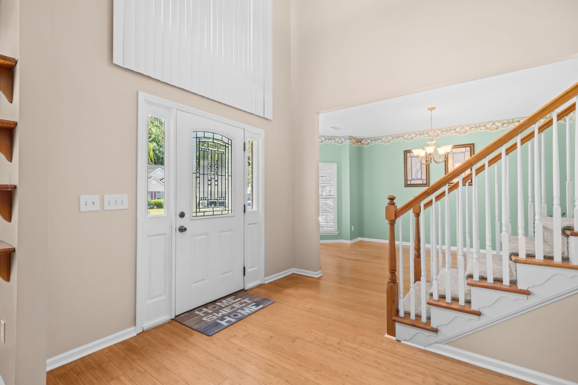 6177 Fieldstone Circle Photo 4