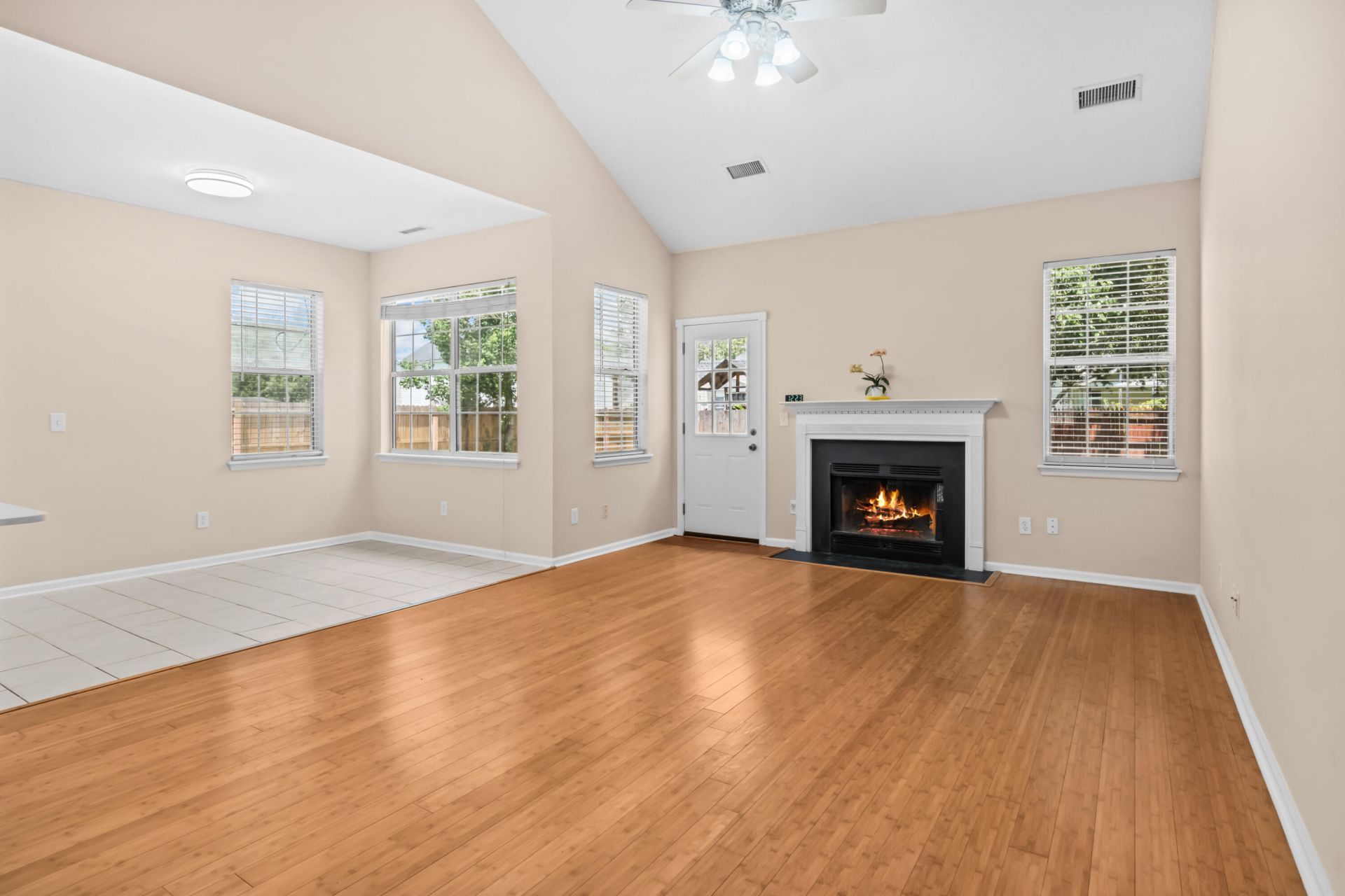 6177 Fieldstone Circle Photo 9