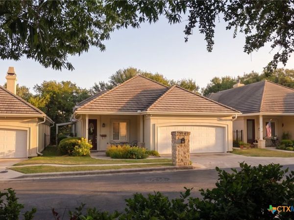 2224 Garden Court , San Marcos, TX 78666