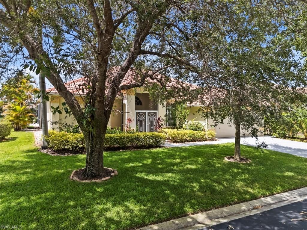 7538 Citrus Hill Ln, Naples, FL 34109 Photo