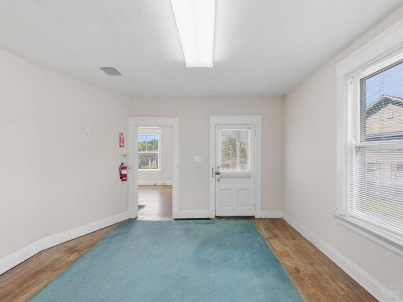 7816 Laurel Avenue, Madeira, OH 45243 Photo 9