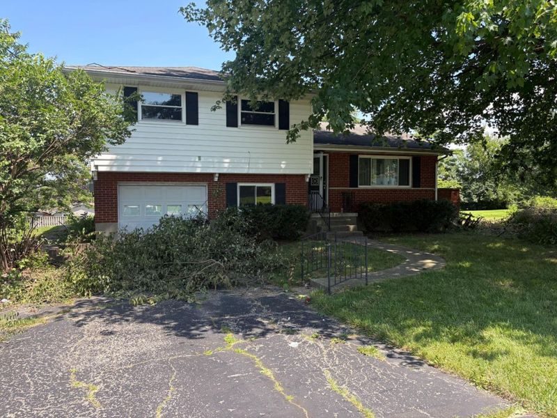 11410 Pippin Road, Cincinnati, OH 45231 Photo 2