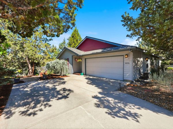 2058 NE Hollow Tree Lane, Bend, OR 97701