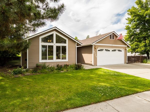 3775 SW Ben Hogan Drive, Redmond, OR 97756