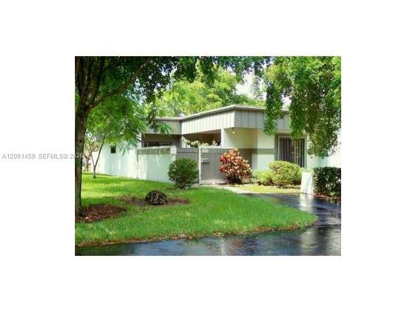 7412 SW 105th Pl , Miami, FL 33173
