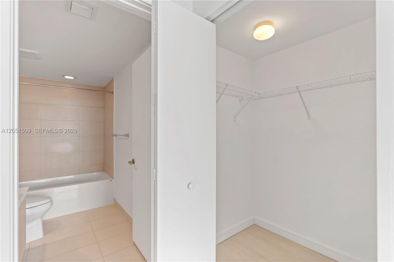 4250 Biscayne Blvd , Unit 1018, Miami, FL 33137 Photo