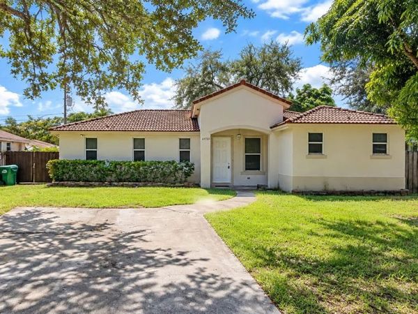 21733 Ingraham Ave Rd, Cutler Bay, FL 33190