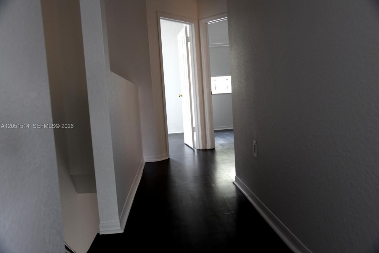 5670 NW 116th Ave, Unit 216, Doral, FL 33178 Photo