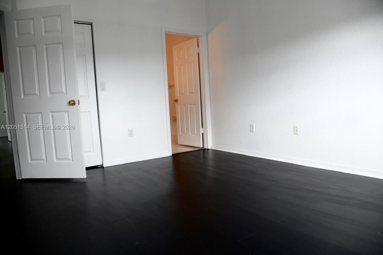 5670 NW 116th Ave, Unit 216, Doral, FL 33178 Photo