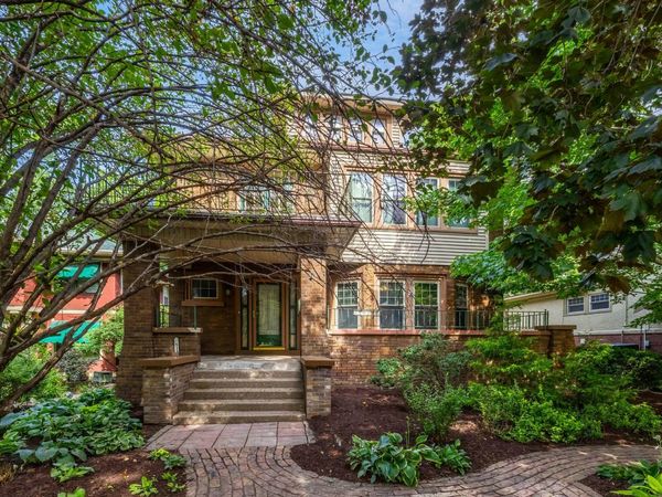 2411 Brady Street, Davenport, IA 50803