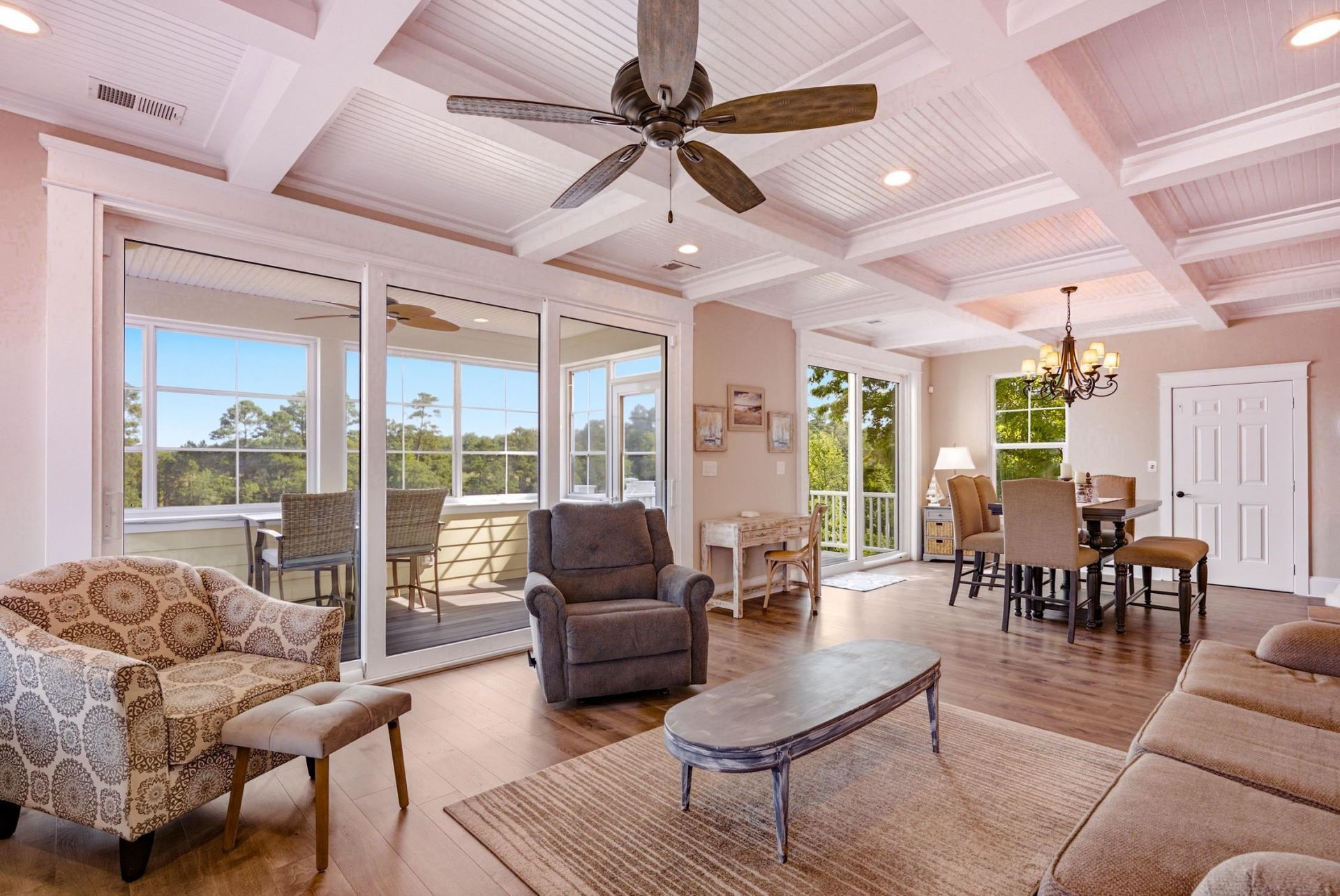 255 Palmetto Harbour Dr. Photo 18