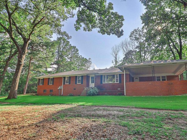 2711 Wood Street, Jonesboro, AR 72401