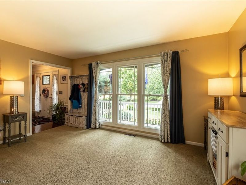 18717 Walnut Drive, Strongsville, OH 44149 Photo 10