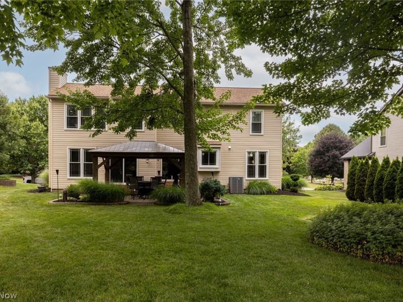 18717 Walnut Drive, Strongsville, OH 44149 Photo 33