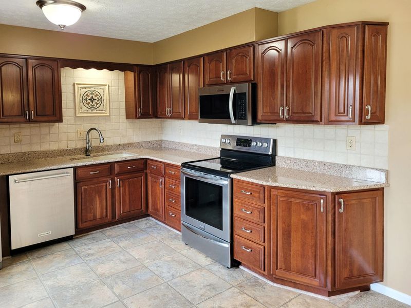 6451 Westland Drive, Burlington, KY 41005 Photo 5