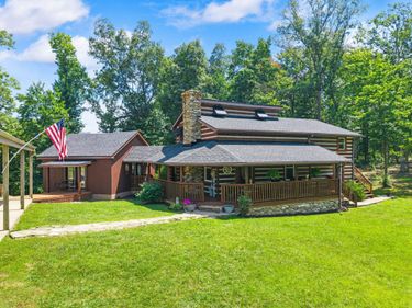 19840 Highway 2004 Highway, McKee, KY 40447