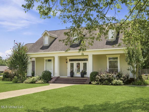 16354 Yaupon Berry Drive, Biloxi, MS 39532