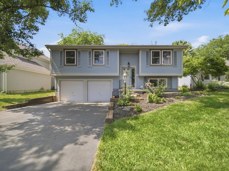 7893 Leaview Drive , Columbus, OH 43235 Photo 1