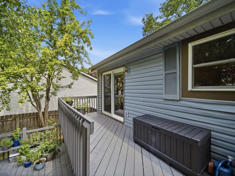 7893 Leaview Drive , Columbus, OH 43235 Photo 18