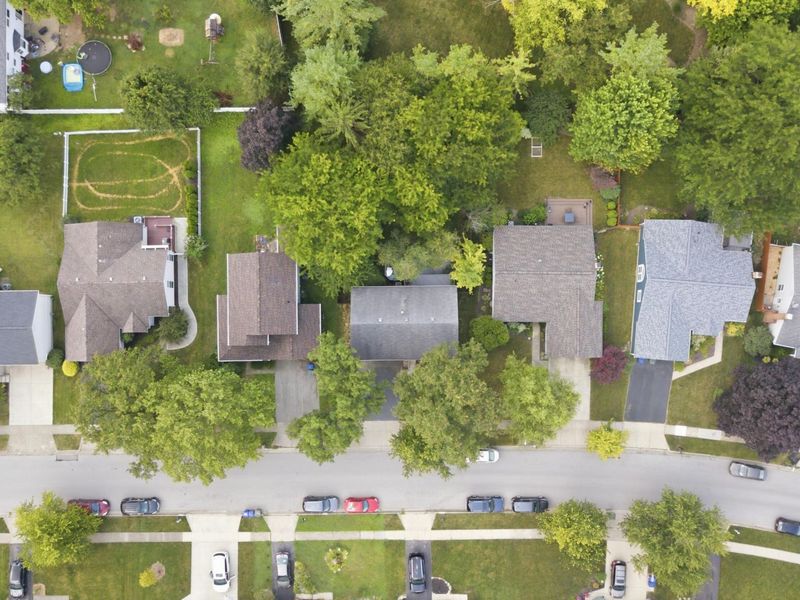 7893 Leaview Drive , Columbus, OH 43235 Photo 22
