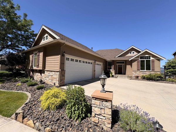 1209 N Dunbarton Oaks Ln, Liberty Lake, WA 99019