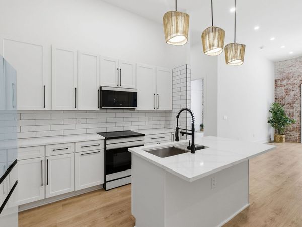 1600 10th Ave N, Unit 104, Nashville, TN 37208