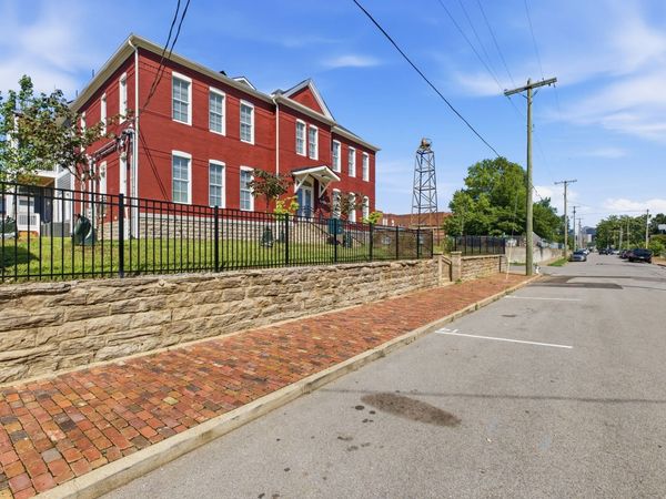 1600 10th Ave N, Unit 201, Nashville, TN 37208