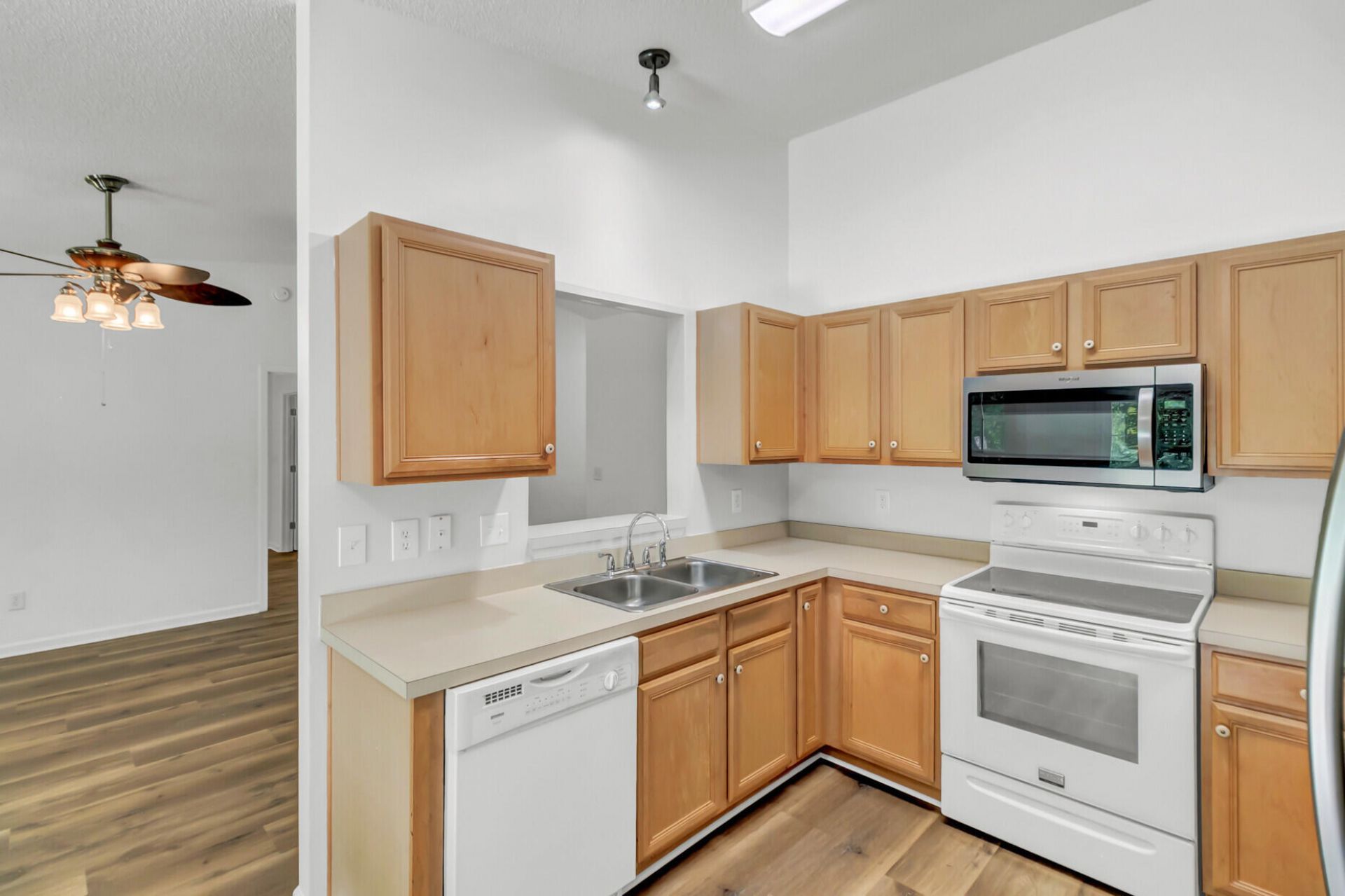 295 Dunning Road Photo 11
