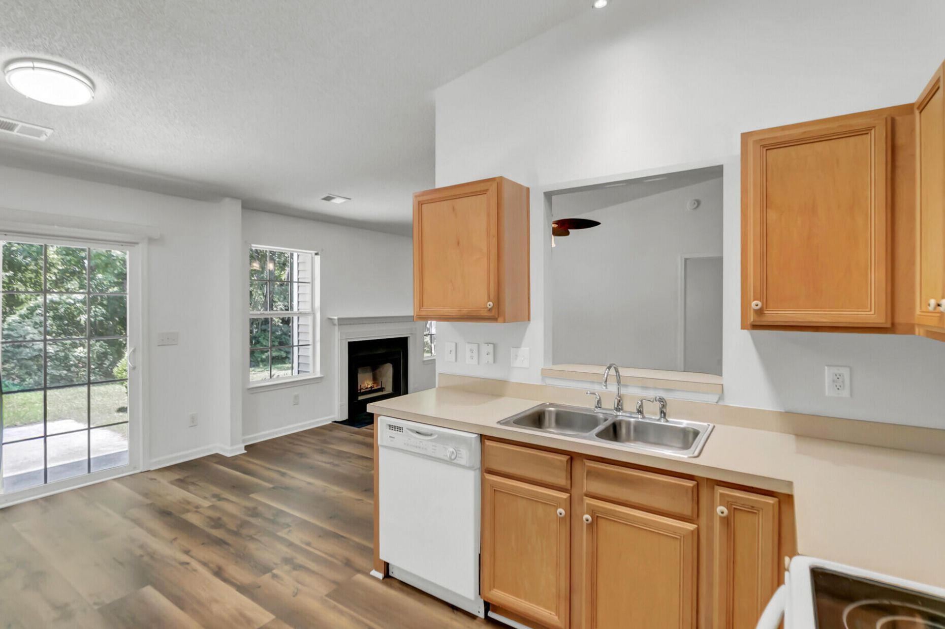 295 Dunning Road Photo 13