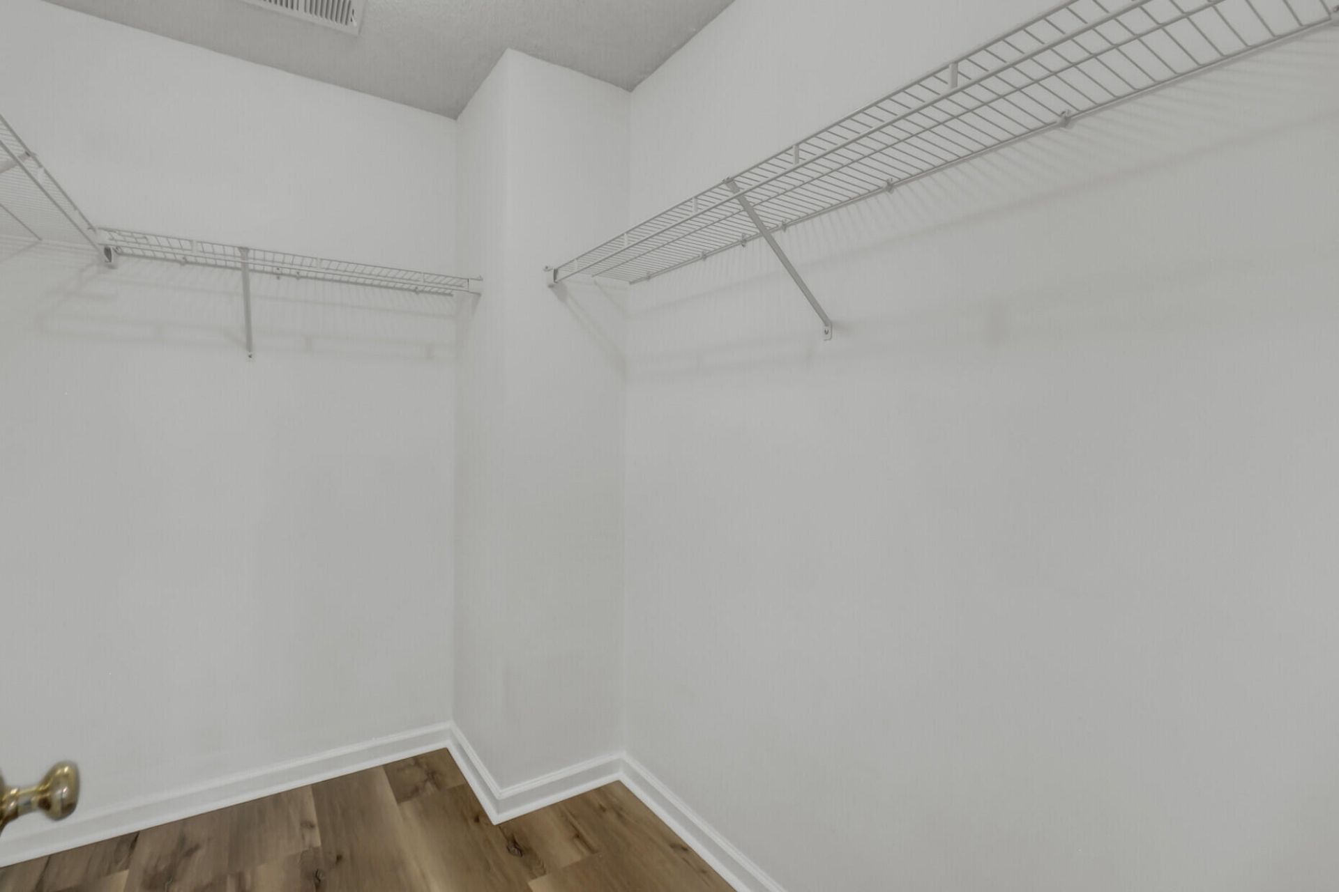 295 Dunning Road Photo 17